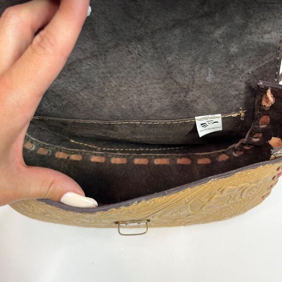 Genuine Leather Embossed Floral Tooled Saddle Bag Cream Purse Crossbody Bohemian - Picture 7 of 7